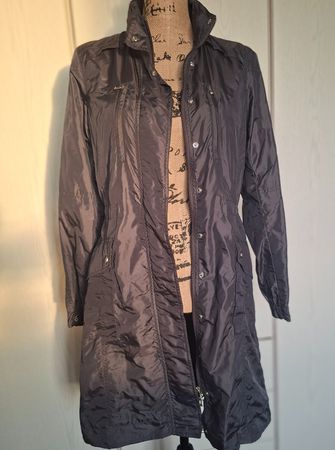 Ambiente Sport langer Regenmantel mit Kapuze