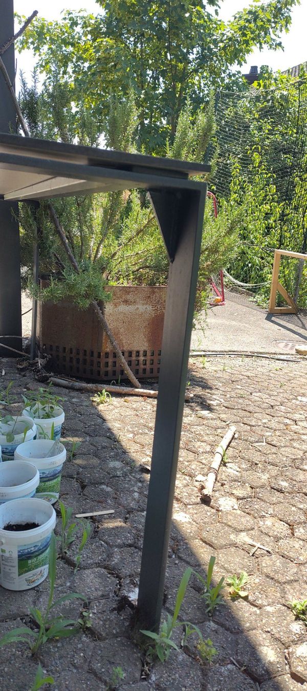 Tavoli: Stabiler Gartentisch Anthrazit / weiss 100 x 160 cm – Usato da Bülach venduto da Gilgenm 2