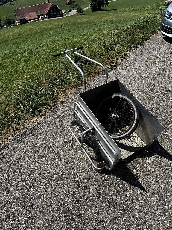 Rimorchi: Velo/Mofa Anhänger – Usato da SCHÜPFHEIM venduto da Baby30 1