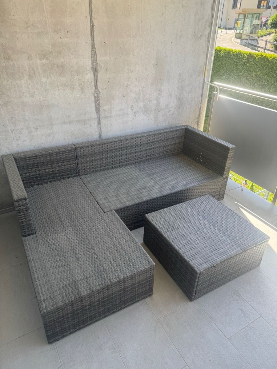 Set di tavolo e panche: Rattan Lounge Gruppe – Nuovo (secondo la descrizione) da Zizers venduto da mar_h9tn