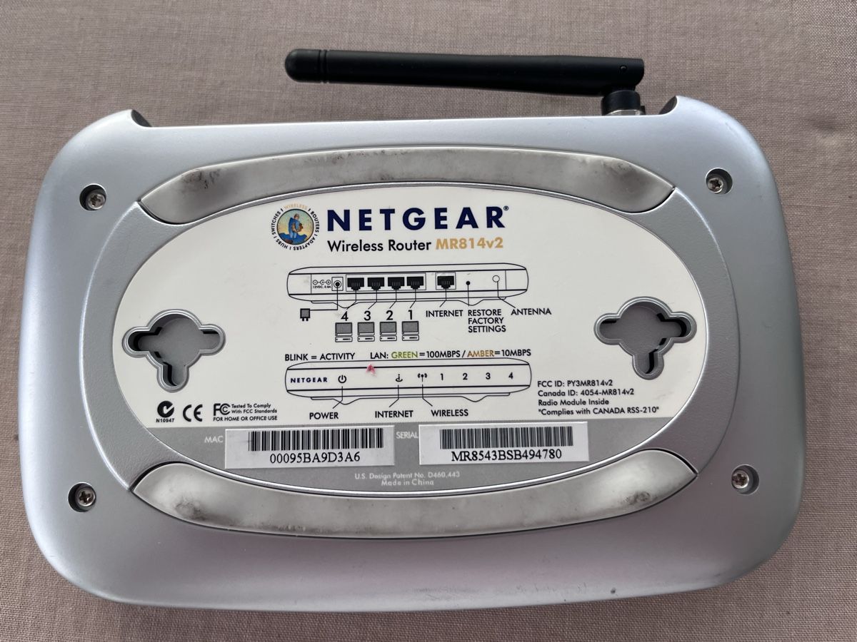 Netgear Modem & Router: Netgear Wireless Router MR814v2 mit Netzteil gebraucht – Usato da Güttingen venduto da Frankiec 1