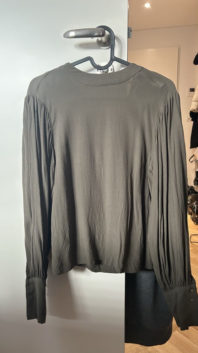 H&M Chemisiers: H&M blouse – D'occasion à Zürich par gol_zrr2 2