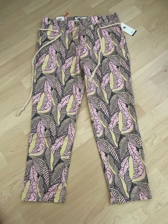 Neue Brax Hose Gr 40 mit Kordel beim Bund