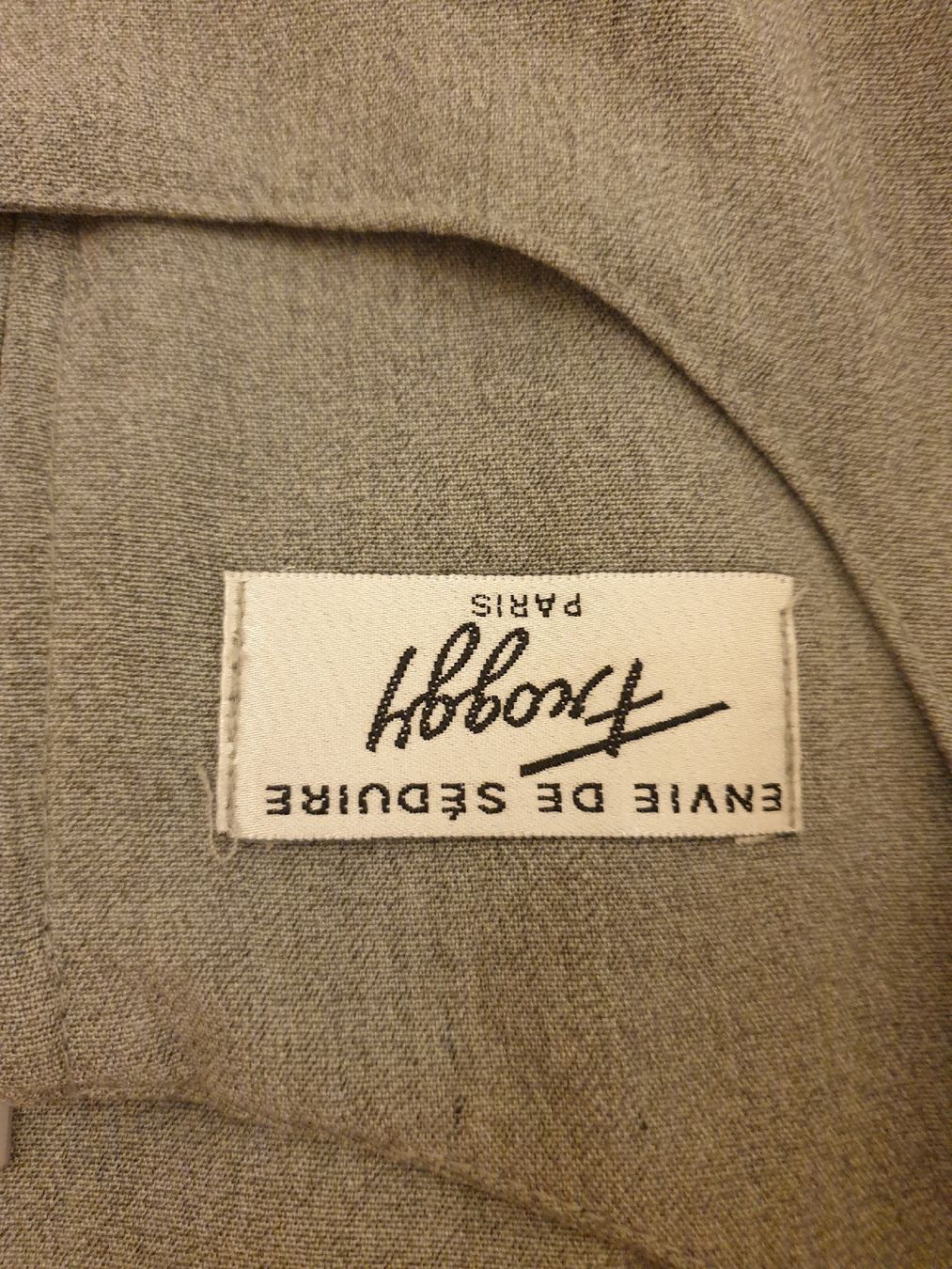 Vestiti: Robe classique vintage, S, grise, 56%viscose – Usato da Neuchâtel venduto da Verenas12 6