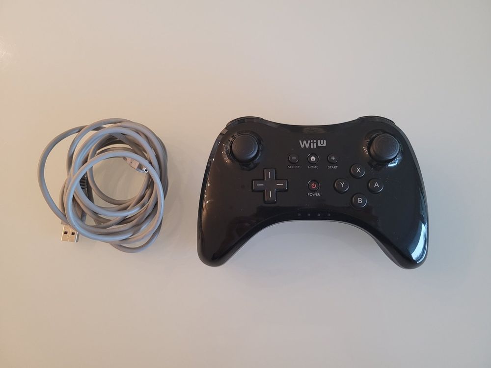 Wii U Pro Controller Original mit Ladekabel Kaufen auf Ricardo