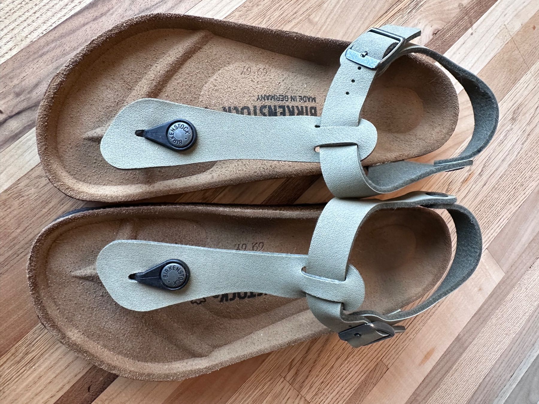 Birkenstock Scarpe da donna: Birkenstock Schuhe Grösse 38 – Nuovo (secondo la descrizione) da Wolfhalden venduto da Bluebelle01