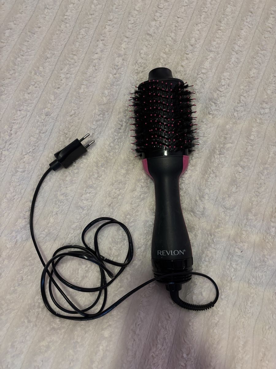 Revlon Sèche-cheveux: Revlon Warmluftbürste – D'occasion à Winterthur par sve_8zbb