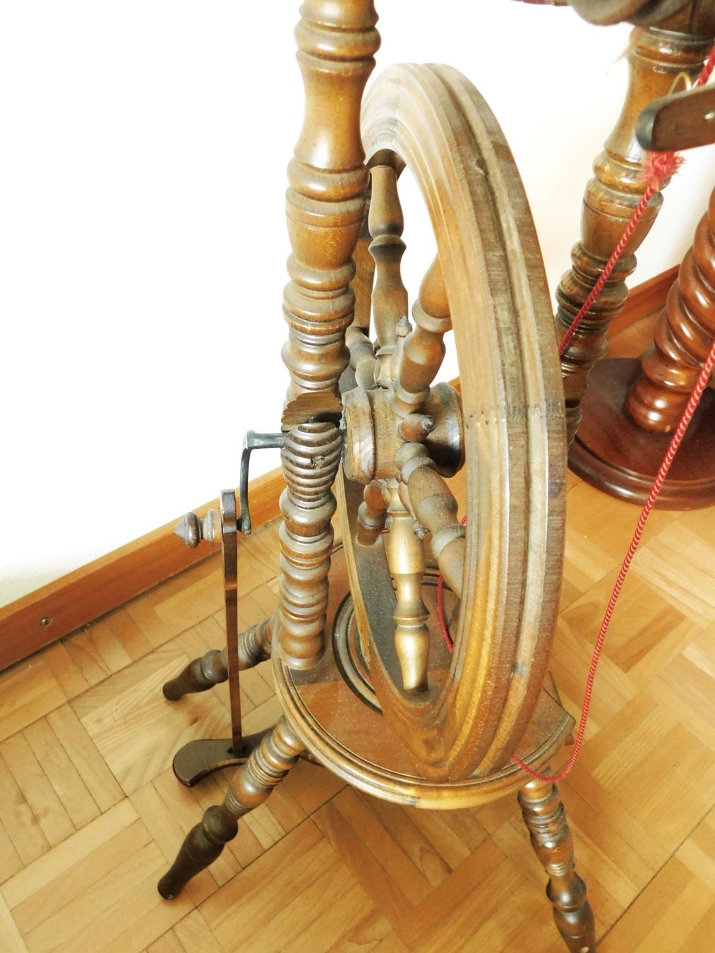 Rouets anciens: Antik Flachs spinnen – D'occasion à Emmenbrücke par Ulisse-22 7