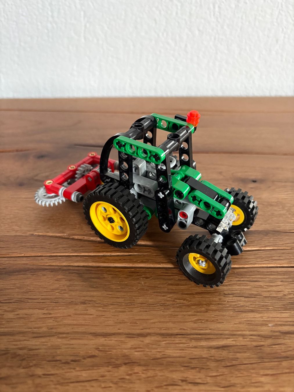 Lego Giocattoli: LEGO Technic Mini Tractor 8281 – Usato da Wollerau venduto da per_q7wn 3