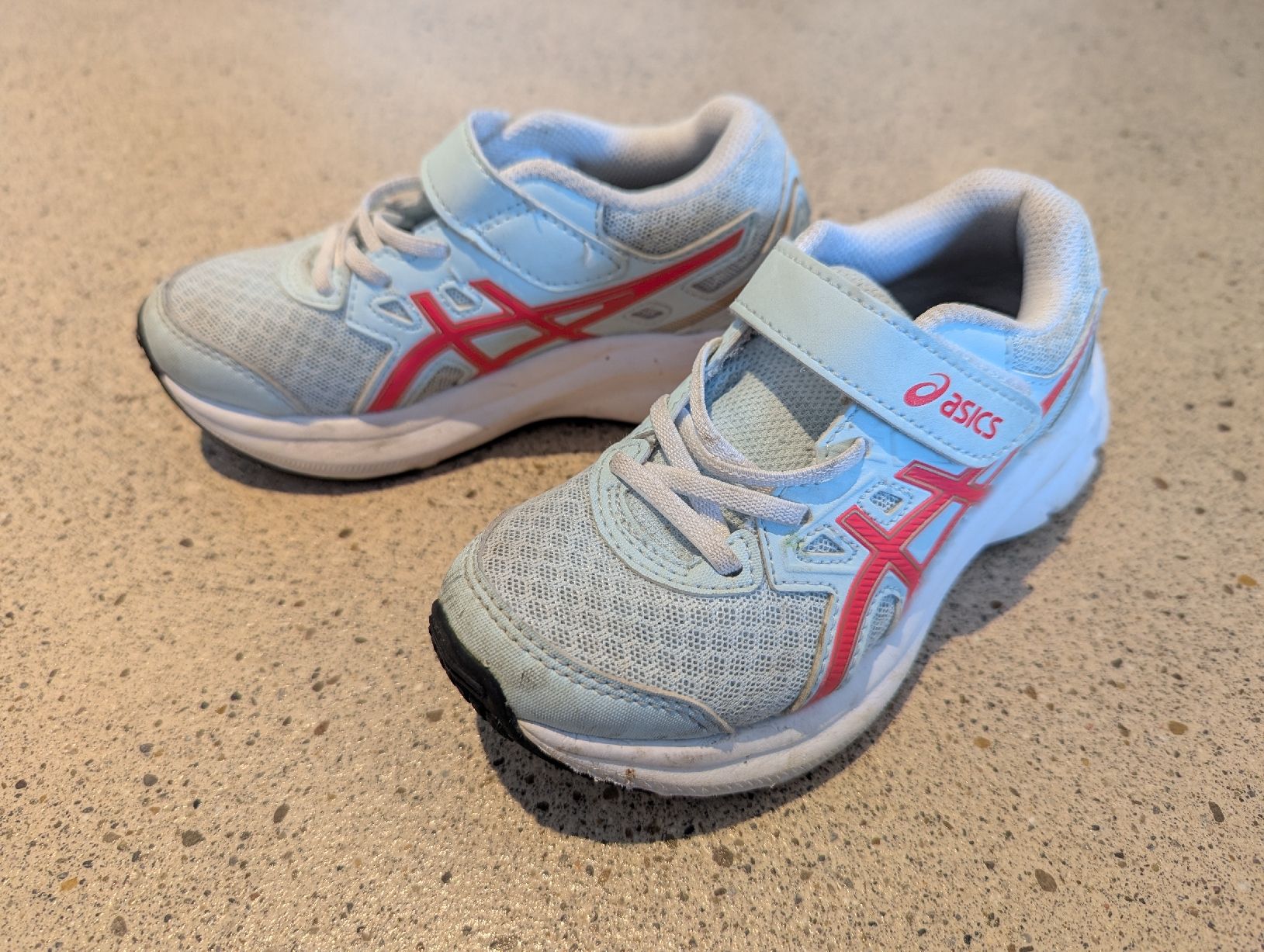 Asics Scarpe per ragazze: Asics Kinderschuhe, Gr. 28.5, hellblau/pink – Usato da Gebenstorf venduto da samsa135