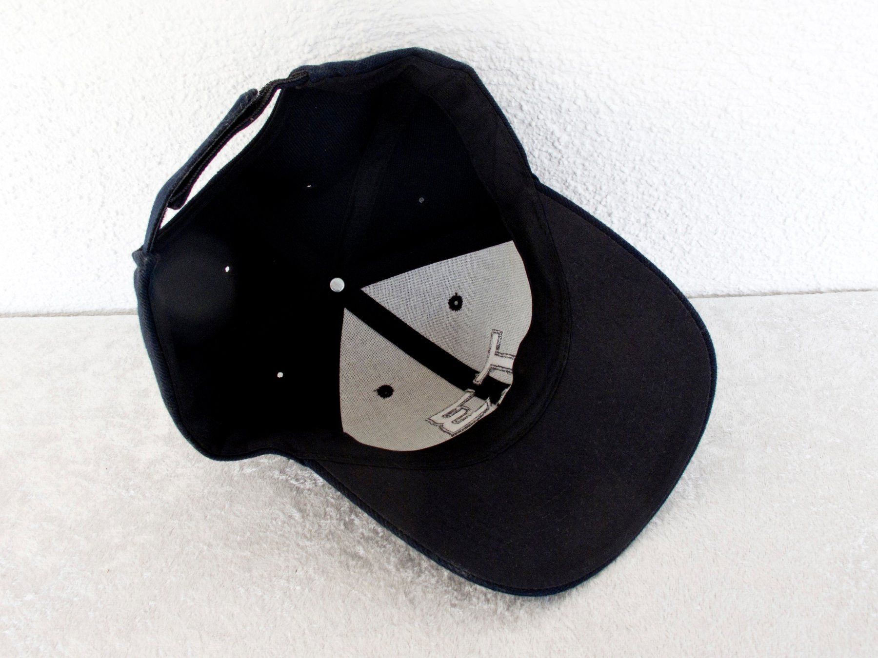 Autographes: ARNOLD SCHWARZENEGGER AUTOGRAMM Terminator 3 Machines Cap – D'occasion à Blauen par wosonst 2