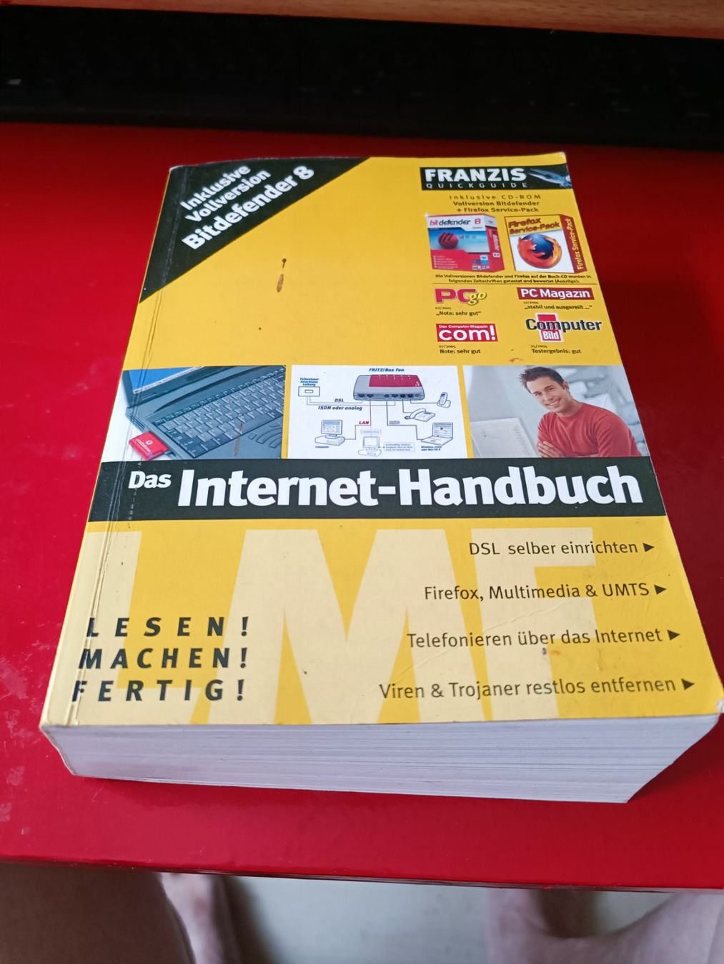 Bücher: 1 INTERNETHANDBUCH inklusiv Vollversion BITDEFENDER 8 fast – Gebraucht aus Glis von MYS-Wallis2020 5