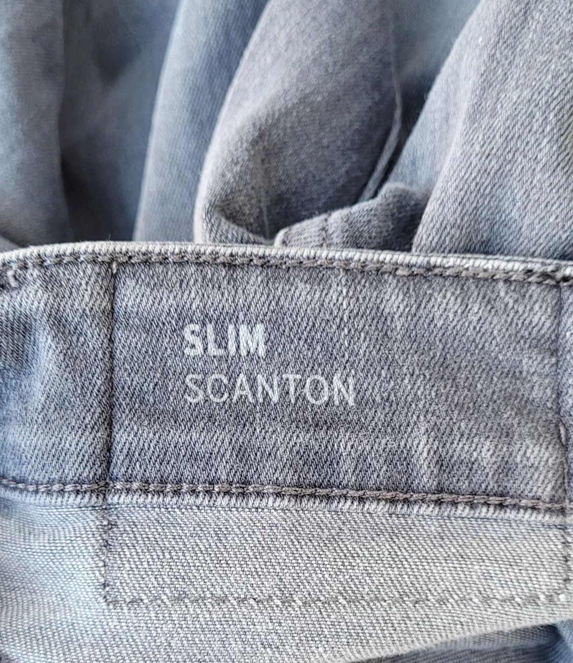 Tommy Hilfiger Kleiderpakete: Tommy Hilfiger Jeans + Jacke Gr. L Herr – Gebraucht aus Füllinsdorf von Sunnebliemli7 8