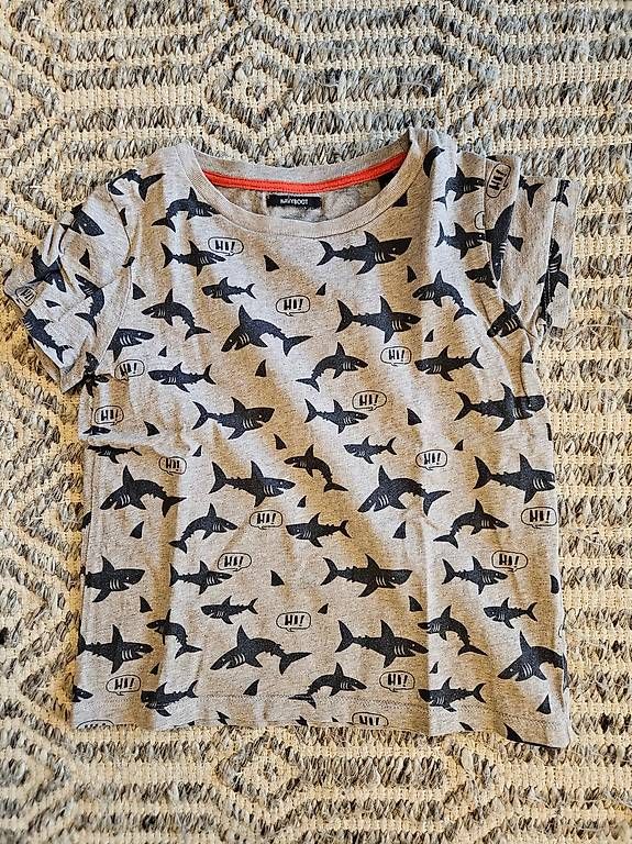 Lotti & Set di vestiti: Jungen Kleiderpaket, Grösse 110-116 – Usato da Nussbaumen AG venduto da Ralix 3