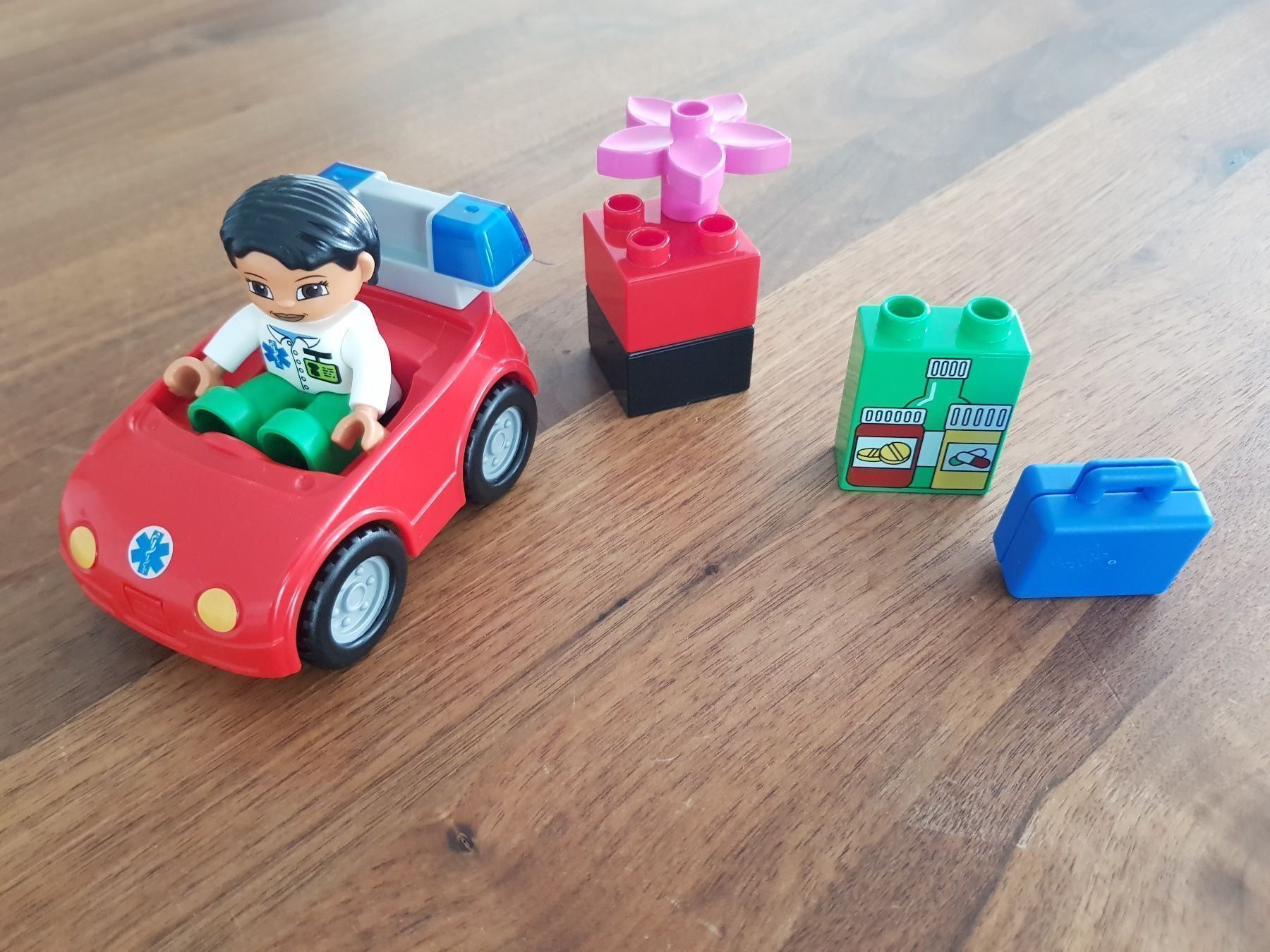 Giocattoli: Lego Duplo 5793 - Notärztin – Usato da Richterswil venduto da Rem2011