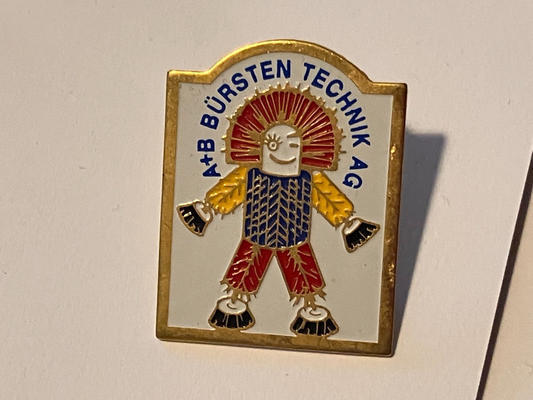 Placchette & Badge: 1 Pin A&B Bürsten Technik AG – Usato da Basel venduto da djwwpp
