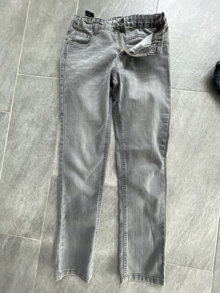 Ensembles coordonnés: Jeans 2er Set Grösse 152 grau/blau – D'occasion à Hinwil par Grappeli 2