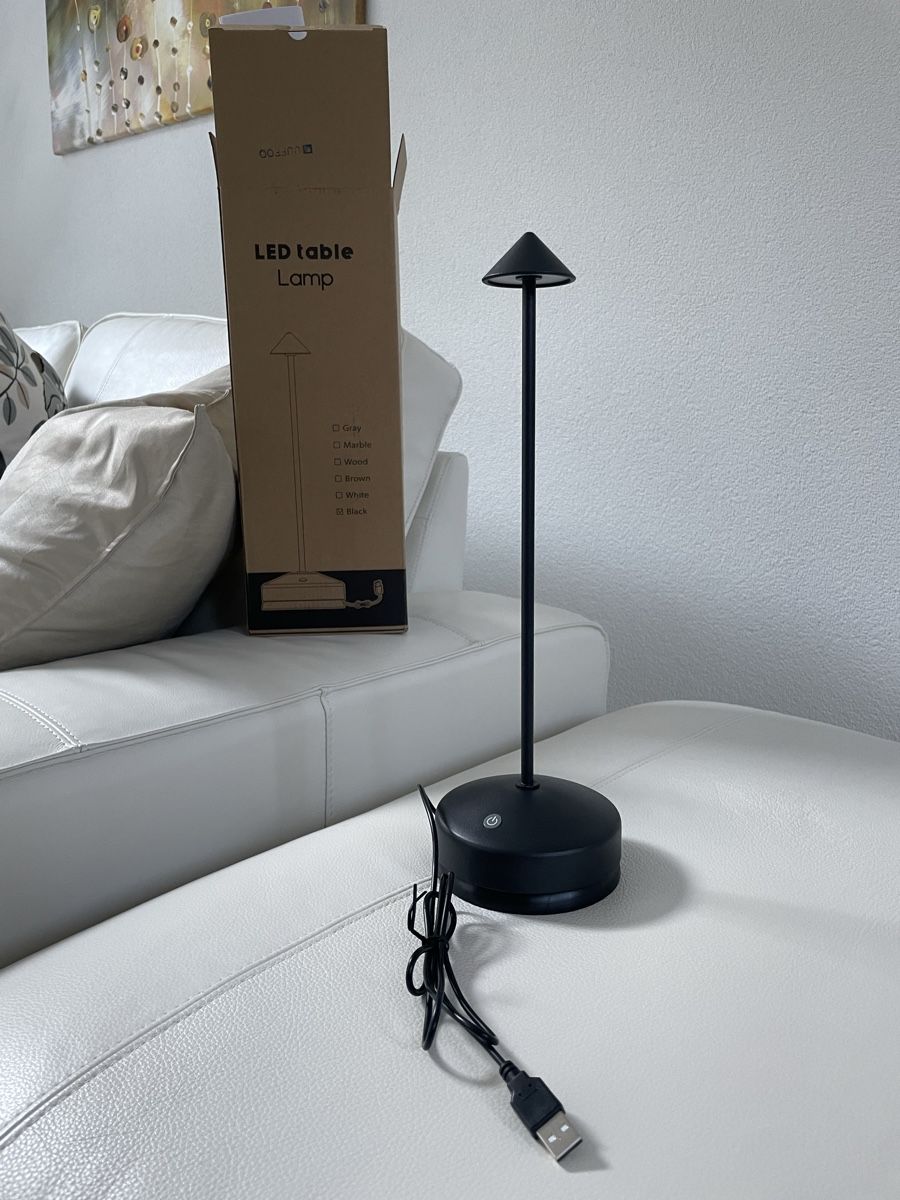 Lampen: LED Tischlampe schwarz Neu! – Neu und originalverpackt aus Hellikon von Giojo