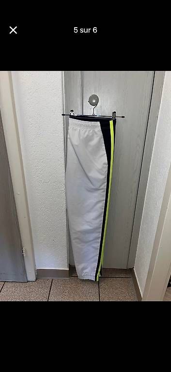Lotti di vestiti: Survêtement ensemble Lacoste  – Usato da St-Prex venduto da rey_v92r 3