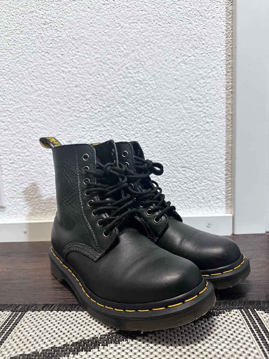 Dr. Martens Damenschuhe: Dr. Martens – Gebraucht aus Bauma von zamj 1