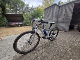 Kinder Fahrrad 24 Zoll Silber sehr guter Zustand