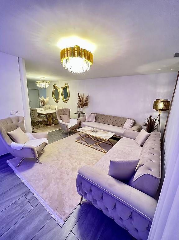 Divani: Luxus Chesterfield Sofa-Set: 3 Sofas(1 NEU) + 2 Sessel – Usato da Benglen venduto da vis_nr28 2