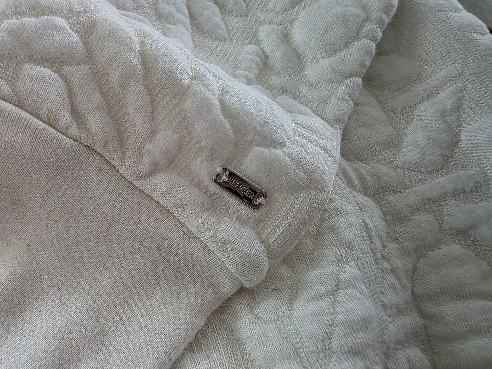 Tommy Hilfiger Maglioni & Felpe: Pulli Tommy Hilfiger Gr.M – Usato da Itingen venduto da bea_bxv5 1