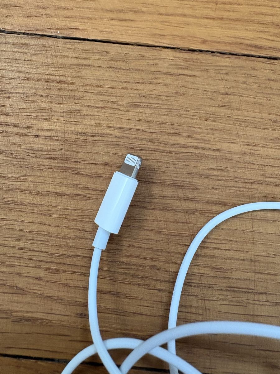 Apple Casques audio: Apple EarPods Kopfhörer Lightning – Neuf (Voir description) à Zürich par my_butterbrot 3