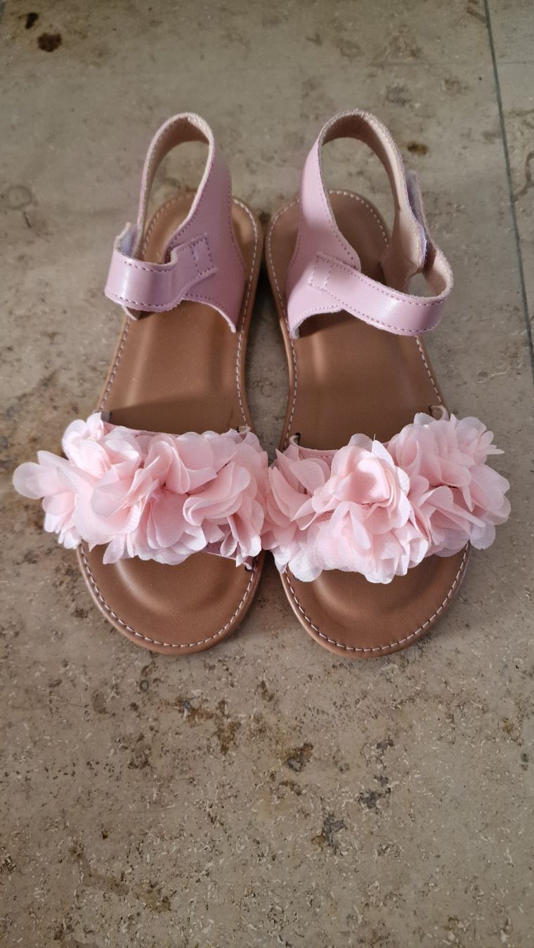 Scarpe per ragazze: NEUE Sandalen Mädchen, Gr. 34 – Nuovo (secondo la descrizione) da Lommiswil venduto da PositiveVibe