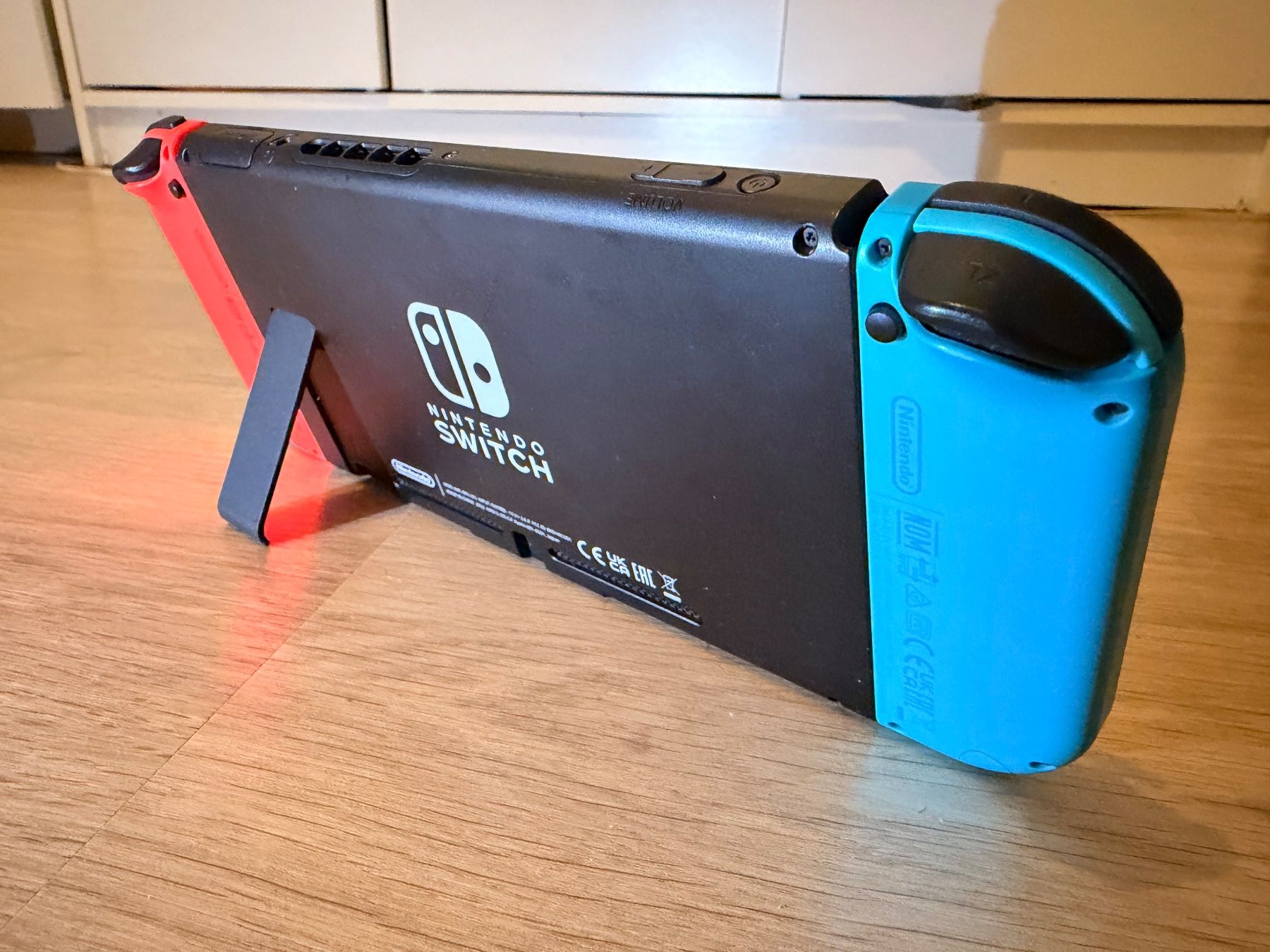 Nintendo Consoles: Nintendo Switch 1 inkl. Joy-Con/Ladekabel/Controller/Station – D'occasion à Olten par Teko7 2