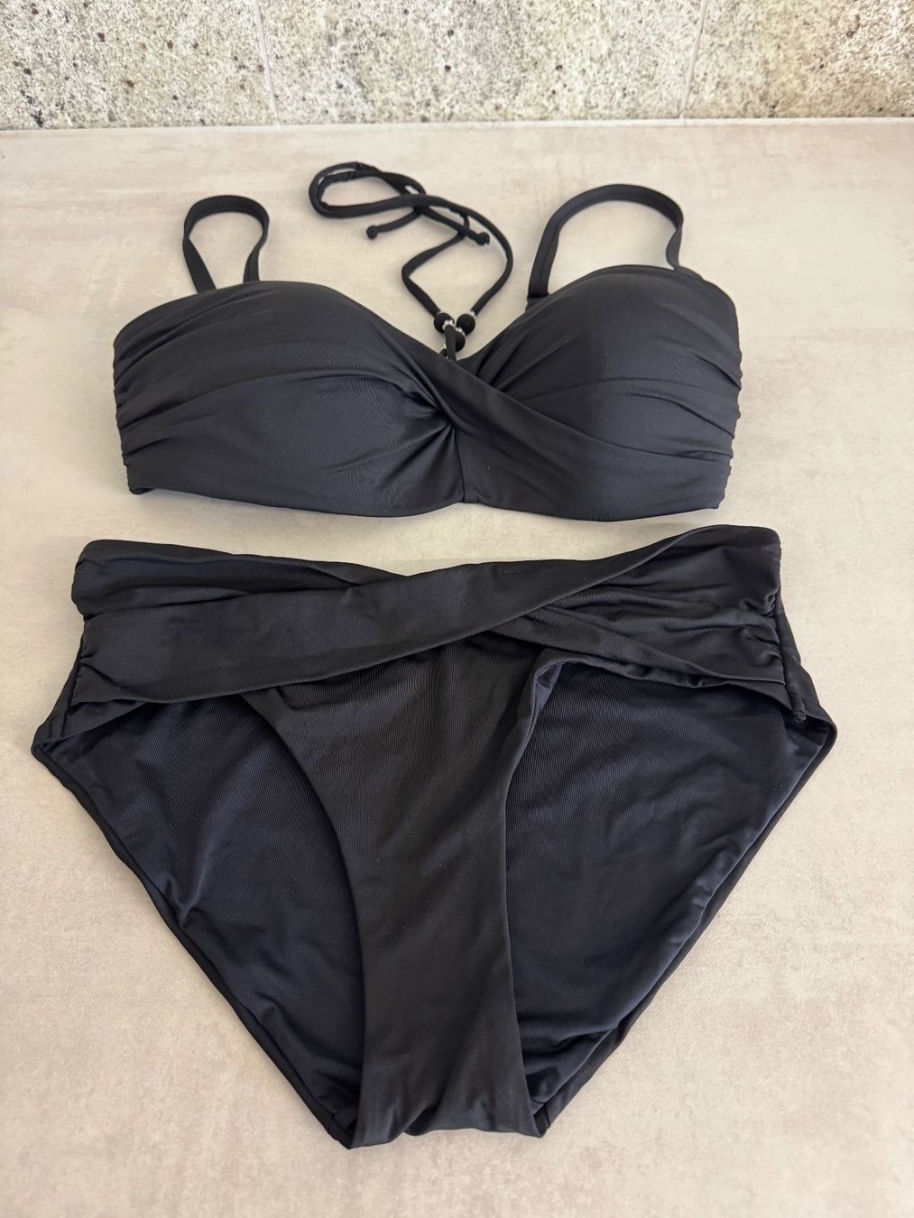 Triumph Badekleider & Bikinis: Triumph Venus Elegance 17TPD SD Bikini - Grösse 38 D – Gebraucht aus Geroldswil von Jeremy11