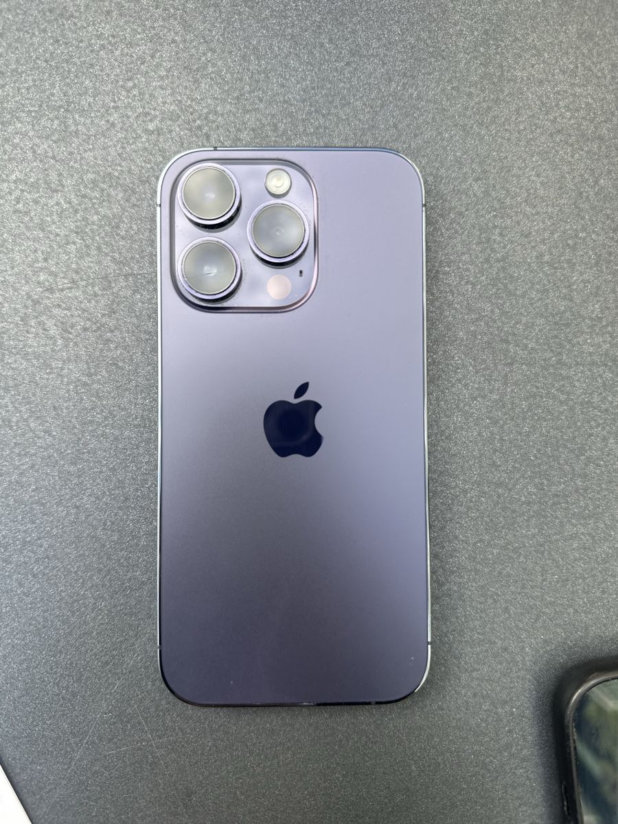 Apple Telefoni cellulari / Smartphones: Apple iPhone 14 Pro lila 128GB – Usato da Kerzers venduto da Fabriziiiia