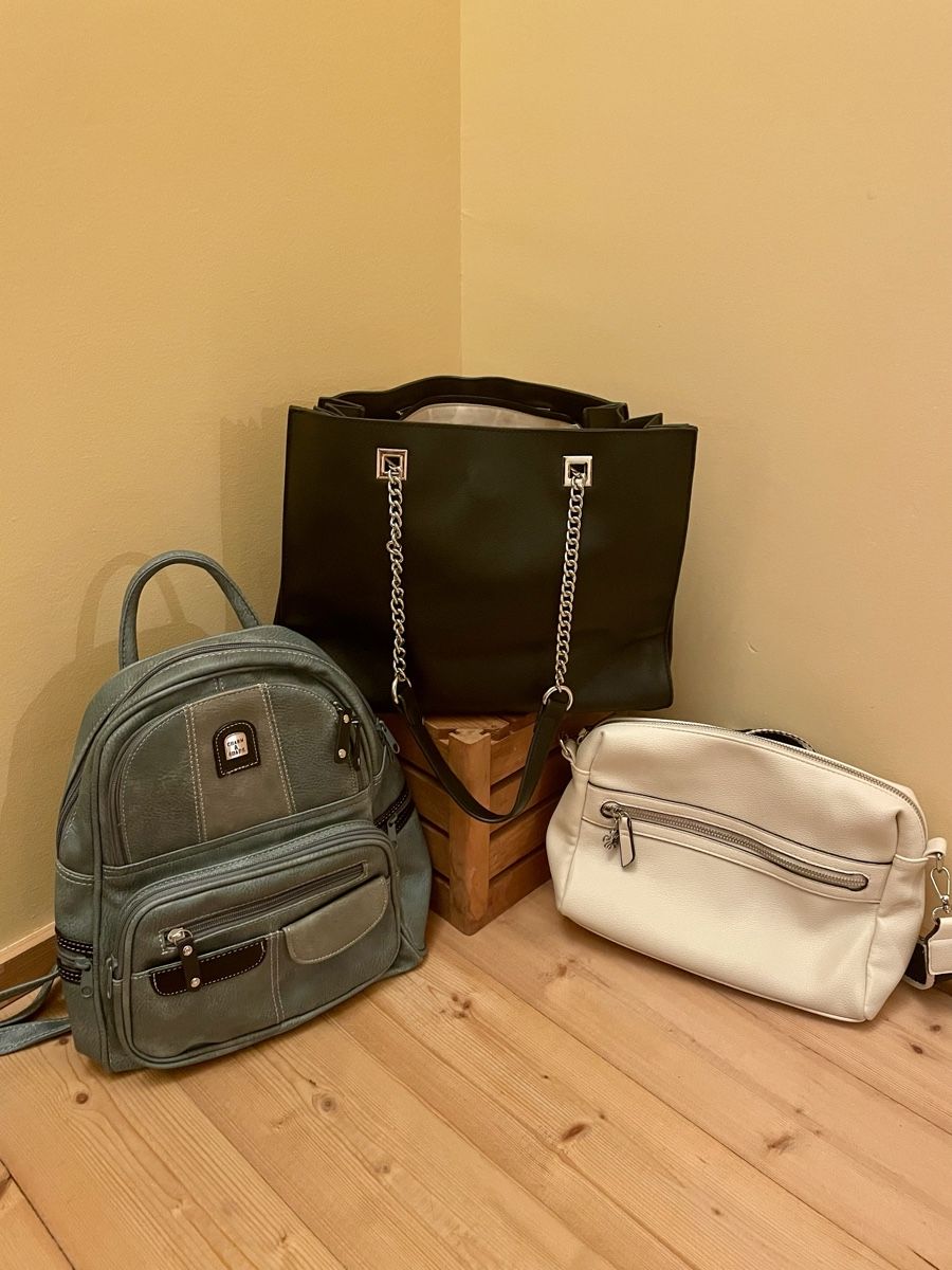 Taschen für Damen: Handtaschen und Rucksack als Set – Gebraucht aus Mollis von cava10