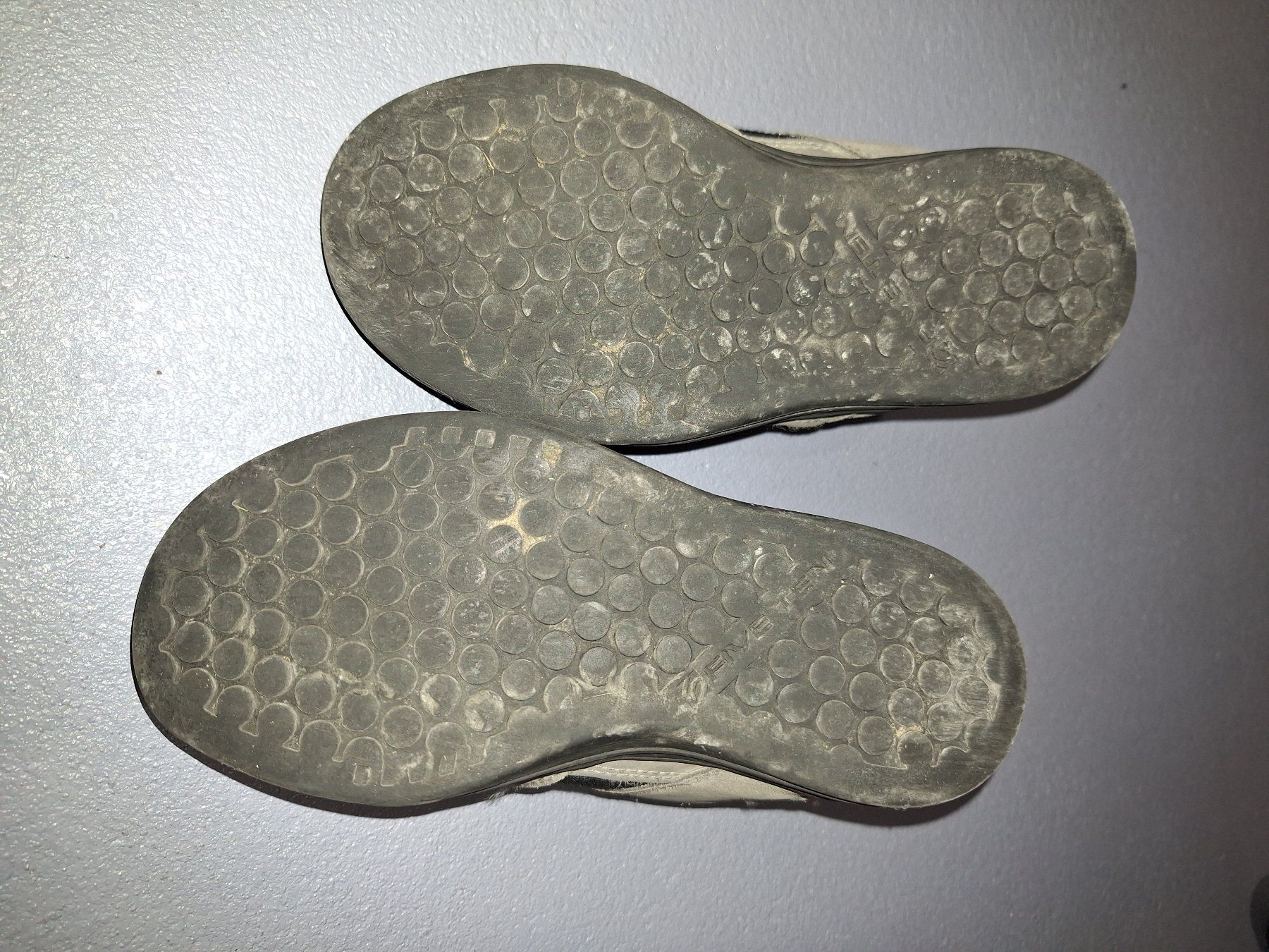 Adidas Scarpe da uomo: Adidas Schuhe mit Klettverschluss – Usato da Neftenbach venduto da sputnik1981 1