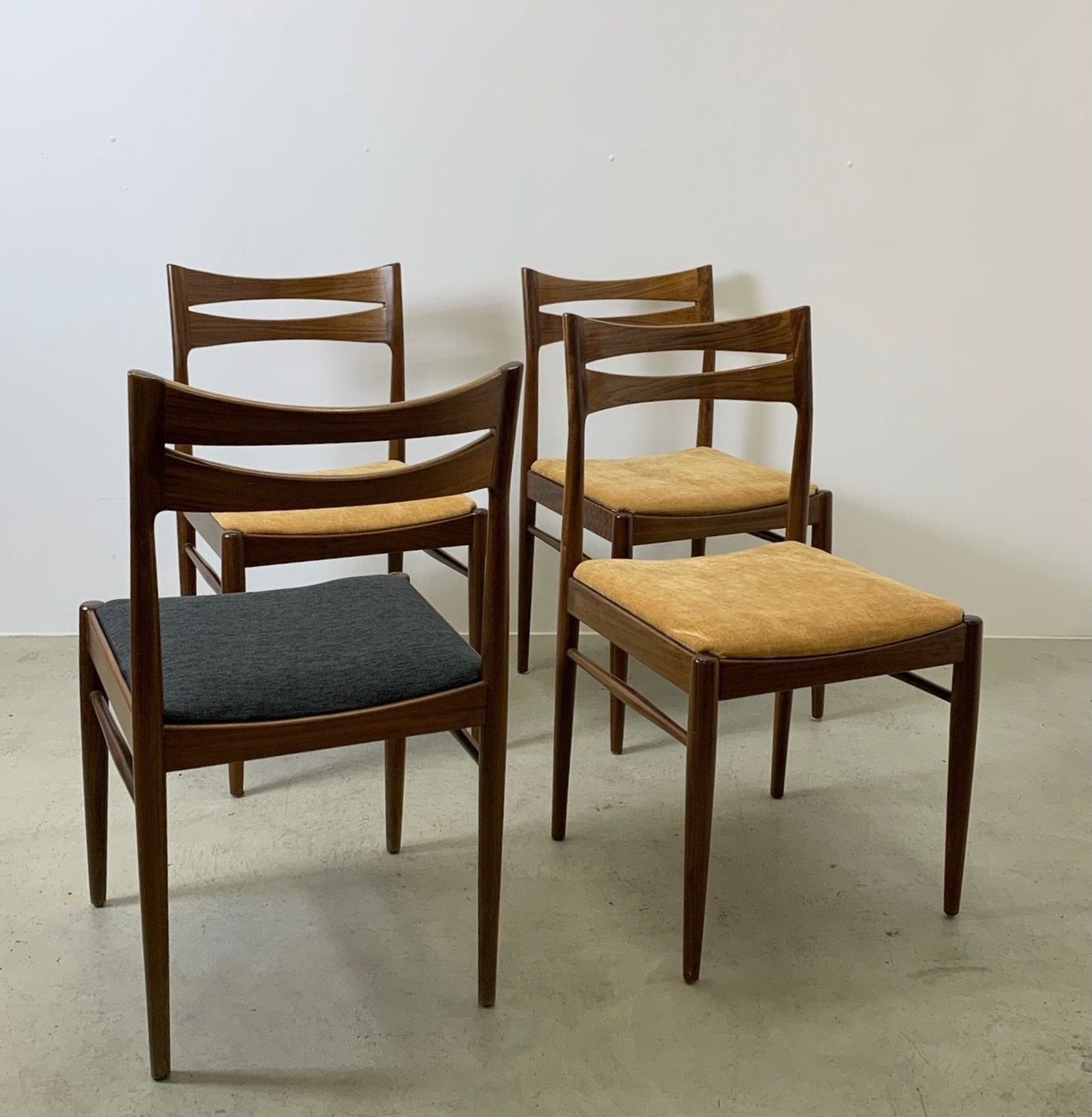 Sedie: 4x Stühle MidCentury Danish Palisander – Usato da Basel venduto da MidMod20C 7