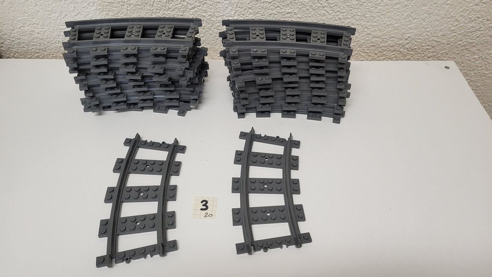 33-teiliges City Schienen Set – Erweiterbare Bausteineisenbahn Für Kinder, Kompatibel Mit Marken