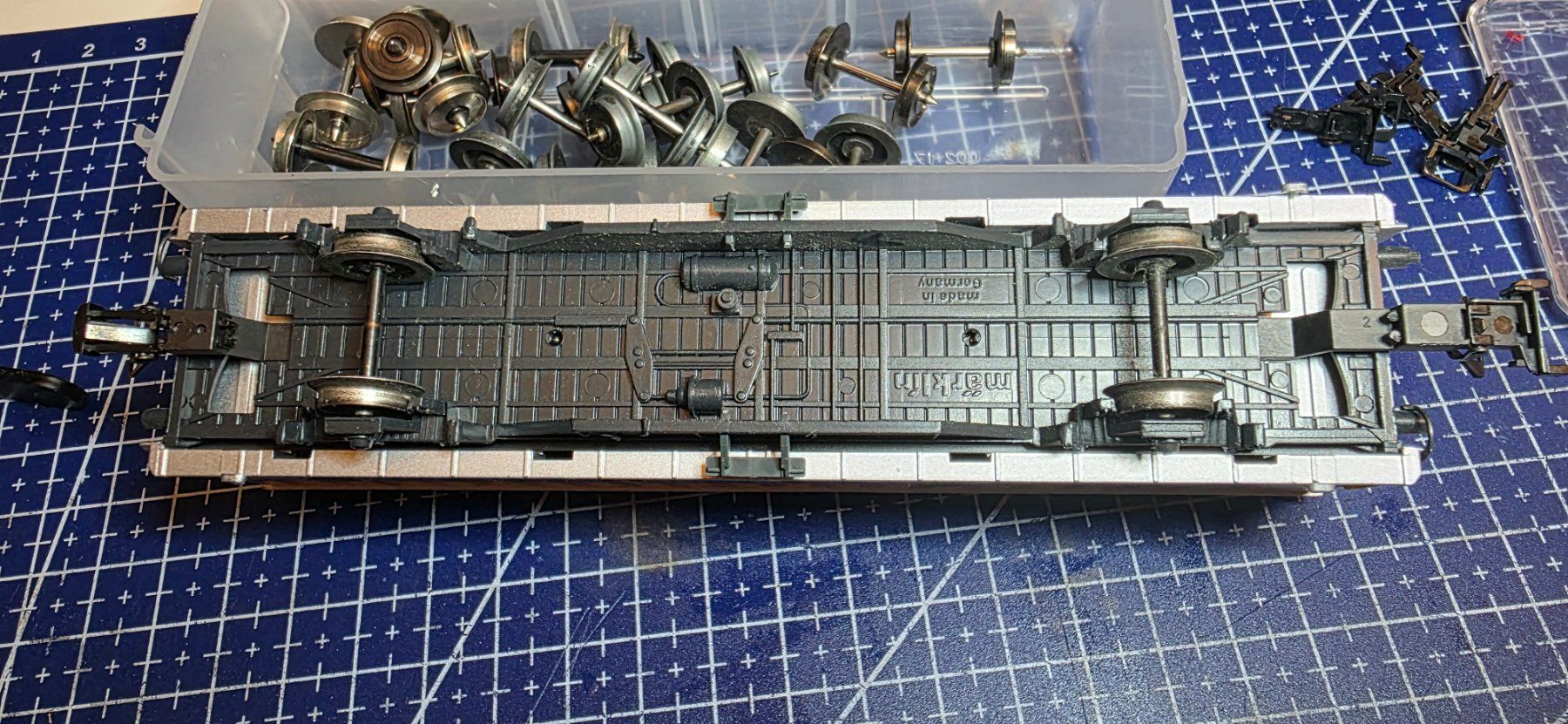 Märklin Modellini di ferrovie: Märklin SBB güterwagen Usego HO/AC – Usato da Hochfelden venduto da Danizh0 3
