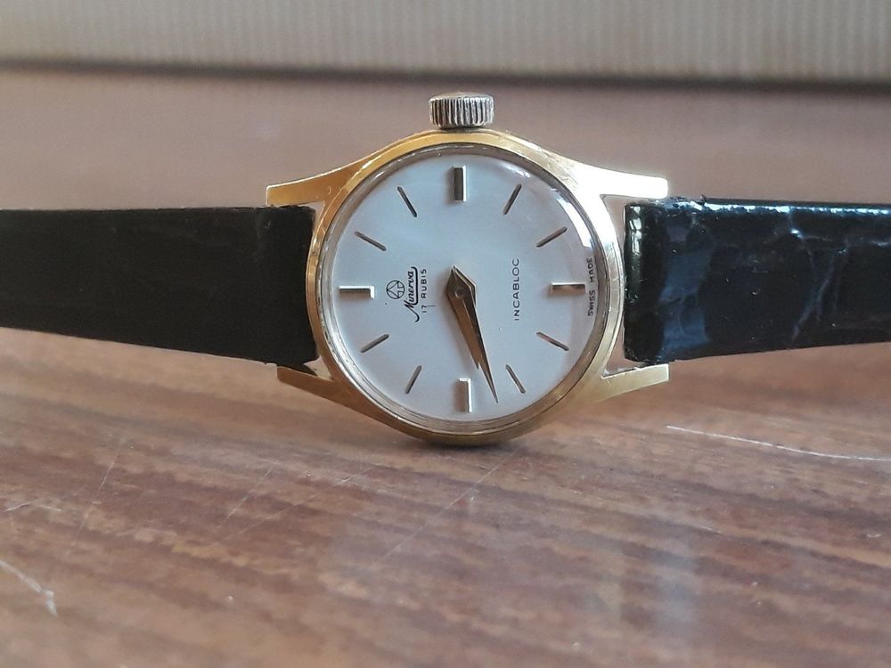 Montre Swiss Minerva Mécanique Homme - Cadran Gris, Boîtier Acier, Bracelet Noir