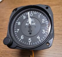 Kollsman Altimeter 10-04500 Höhenmesser S/N 8220-2(Set 1)