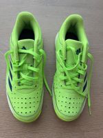 Sneakers ADIDAS, p. 37