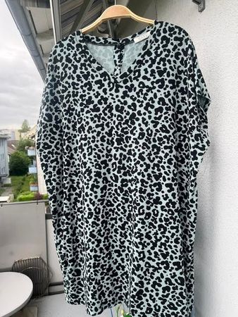 Bequeme Viskosetrikot-Tunika v. Masai, L (angeschrieben M)