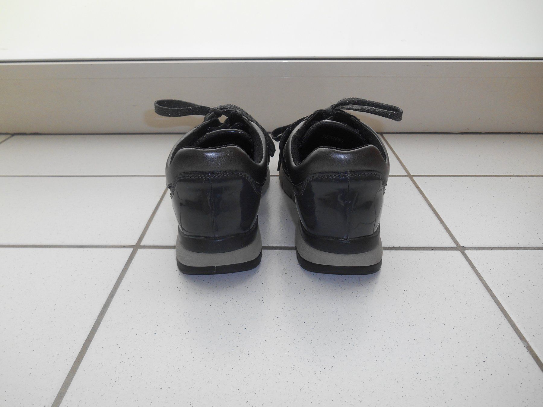 Geox Scarpe da donna: Geox Damen Sneaker Grösse 39 – Usato da Basel venduto da fafa68 2