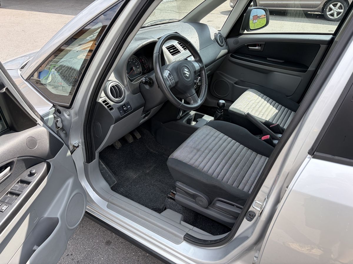 Suzuki Autos: Suzuki SX4 1.6l 4x4 – D'occasion à Brienz BE par mar_582m 6