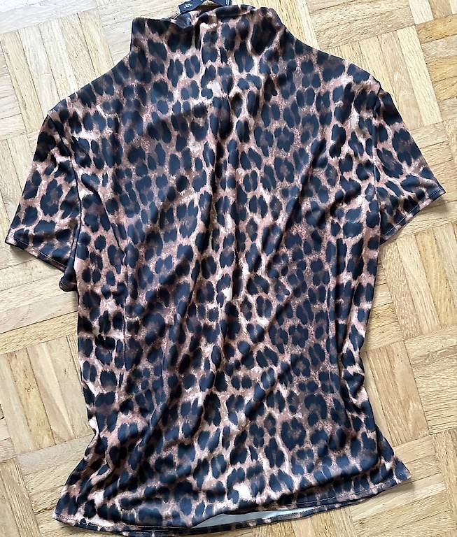 T-shirt: Leo T-Shirt Mango Gr.M – Usato da Stäfa venduto da DearDarling 3