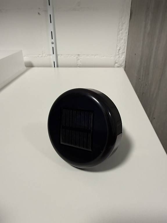 Lampade: Solar LED-Dachleuchten mit Dämmerungssensor  NEU – Nuovo e nell'imballaggio originale da St. Gallen venduto da TypeBeat 1