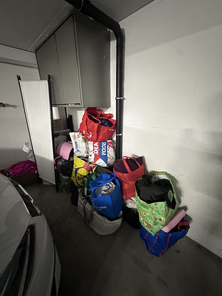 Lots de vêtements: Verschiedene Kleidungsstücke  – D'occasion à St. Gallen par son_dm9n