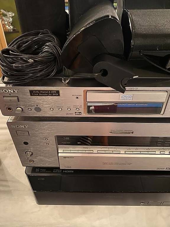 Sony Lettore multimediale & Streamer: Stereorekorder mit Allround – Usato da Spreitenbach venduto da fmg_h5jj