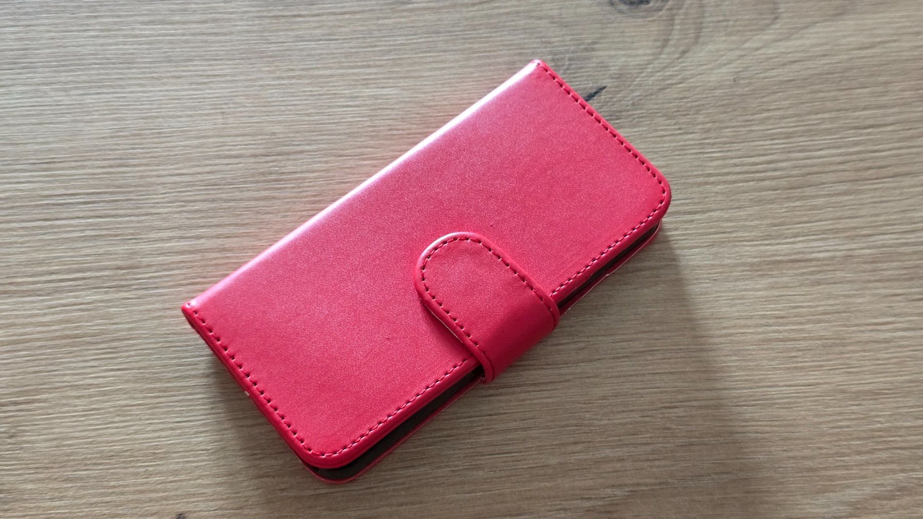 Cover & Protezioni schermo: Wallet Case mit Kartenfächer - iPhone 5 / 5s / 5c / SE 2016 – Nuovo (secondo la descrizione) da Thalwil venduto da VitaMini 1