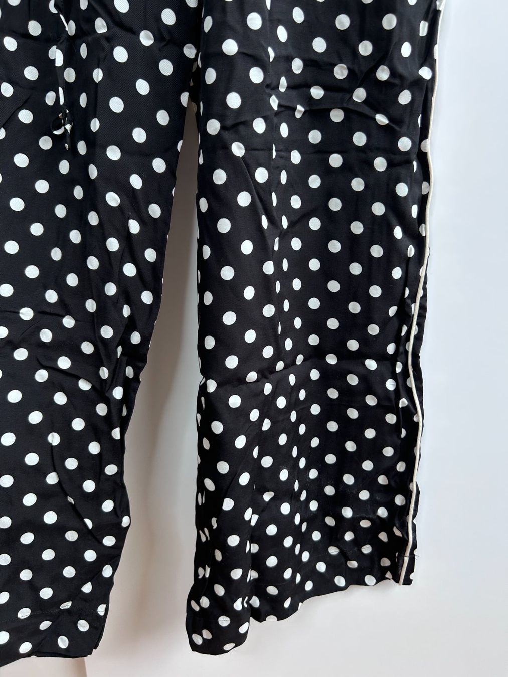 Cos Tute: Essentiel Antwerp Jumpsuit mit Polka Dots – Usato da St. Gallen venduto da look-twice 3