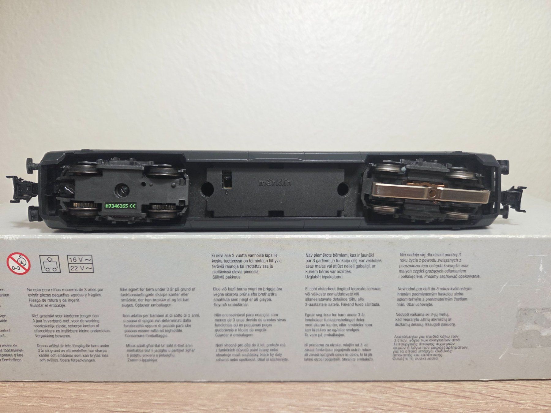 Märklin Modelleisenbahnen: Märklin 37460 E-Lok Serie 460 SBB Digital H0 – Gebraucht aus St-Aubin-Sauges von Lo_Go 5